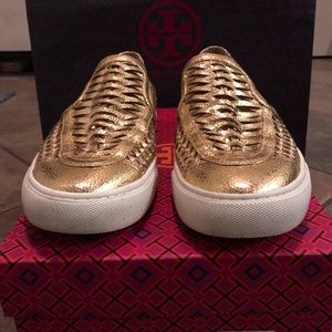Tory Burch Gold sneakers Sz 9 EEEEUC